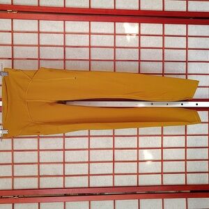 Lululemon Size: 4 Light Gold Active-wear Leggings